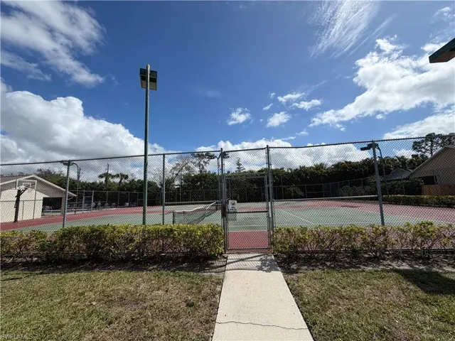 3425 Anton Ct, Naples, Florida 34109