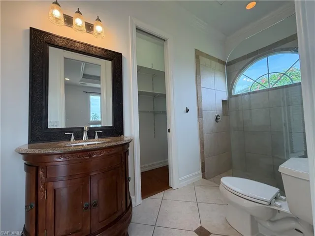 3425 Anton Ct, Naples, Florida 34109