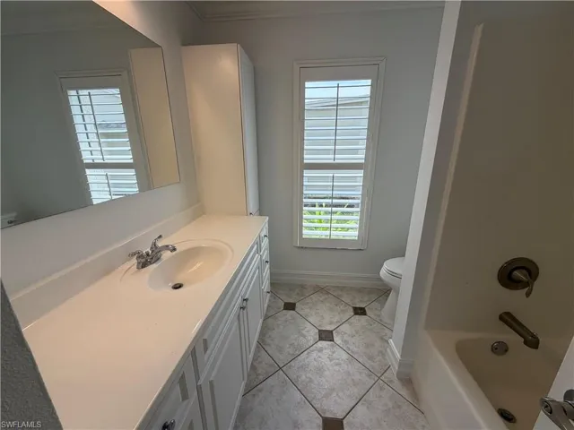 3425 Anton Ct, Naples, Florida 34109
