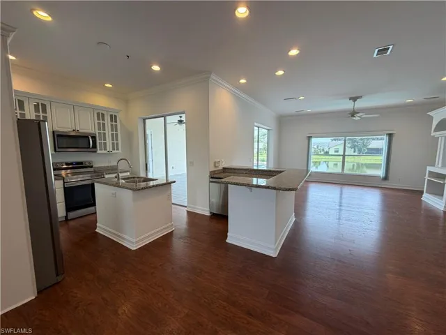 3425 Anton Ct, Naples, Florida 34109
