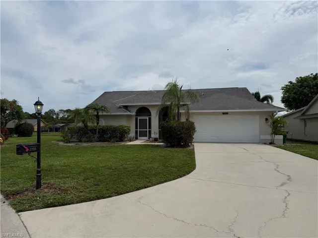 3425 Anton Ct, Naples, Florida 34109