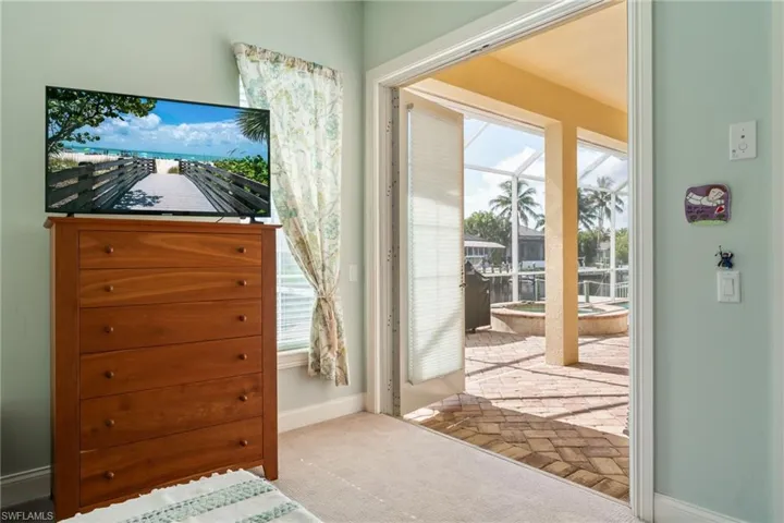 2213 Se 19th Ave, Cape Coral, Florida 33990