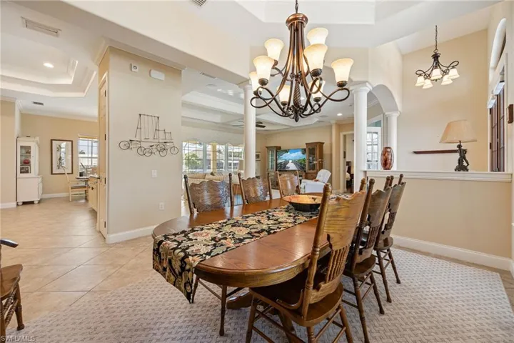 2213 Se 19th Ave, Cape Coral, Florida 33990