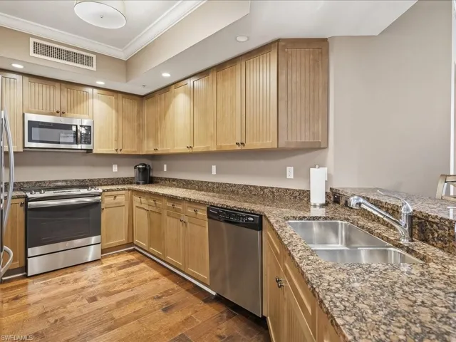 1065 Borghese Ln 2005, Naples, Florida 34114