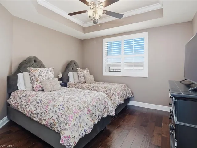1065 Borghese Ln 2005, Naples, Florida 34114