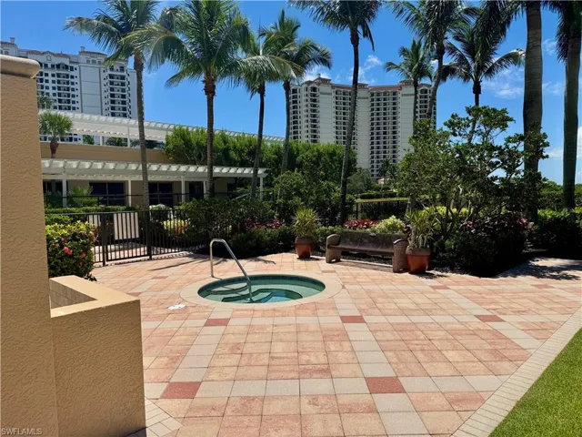 1065 Borghese Ln 2005, Naples, Florida 34114