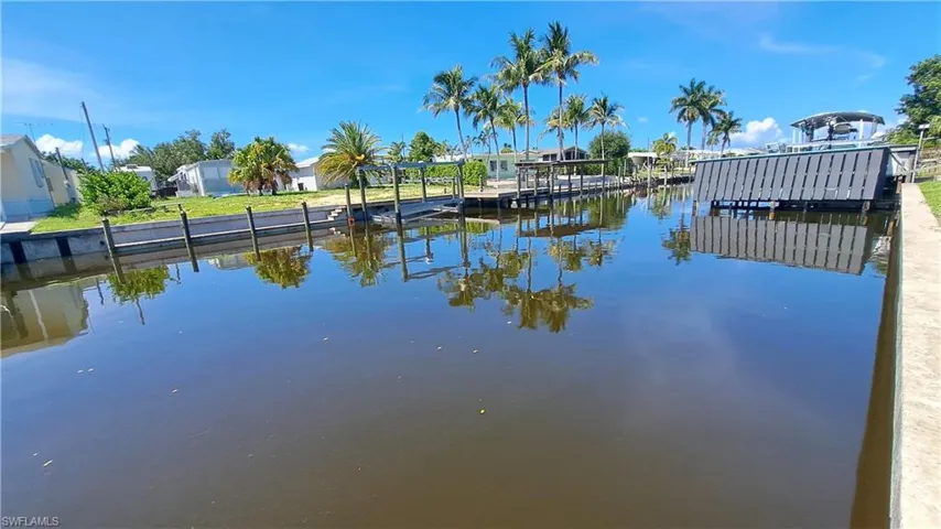 4807 Flamingo Dr, St. James City, Florida 33956