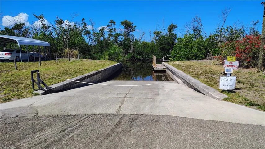 Community boat ramp