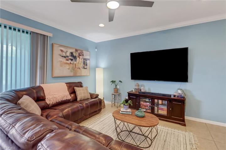14773 Sutherland AVE # 440, NAPLES FL 34119