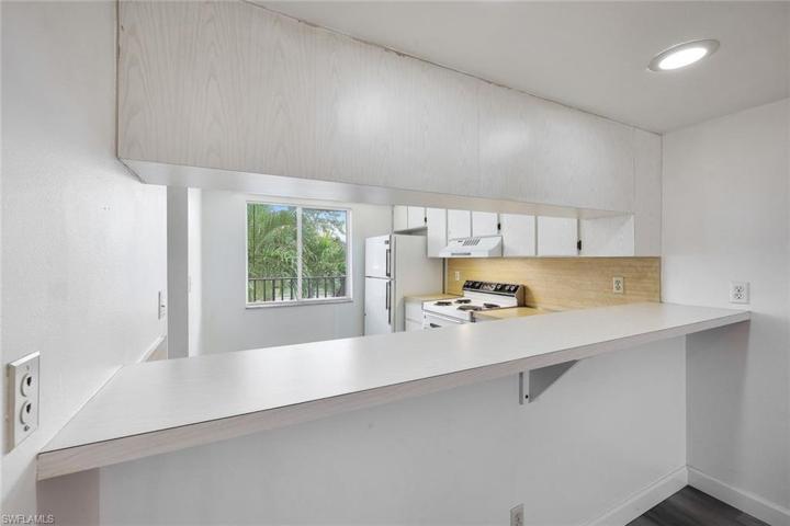Breakfast Bar