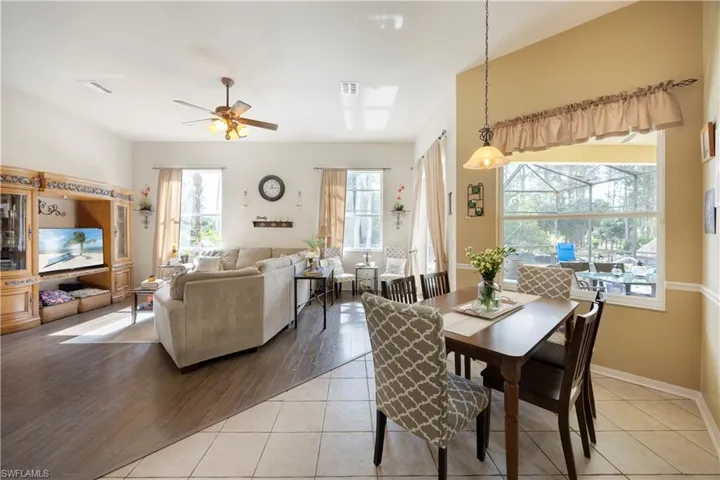 Breakfast nook