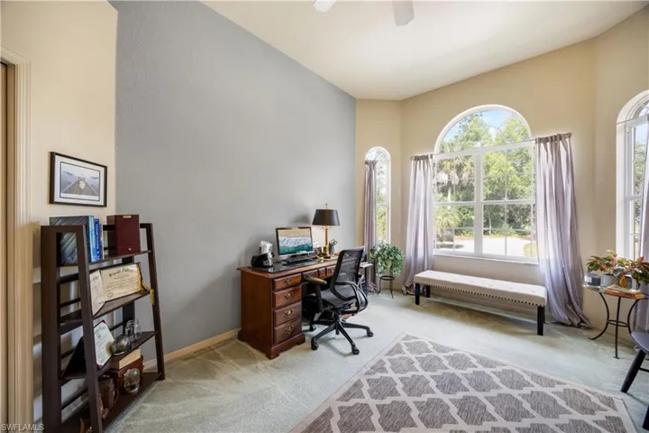 office/bedroom with closet