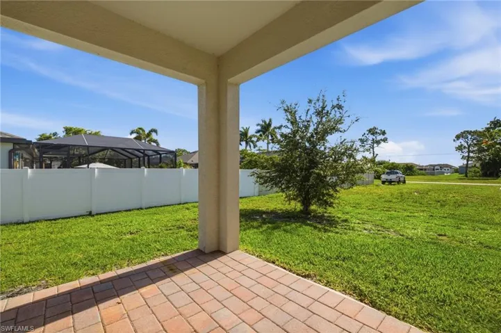 2909 Nw 22nd Ave, Cape Coral, Florida 33993
