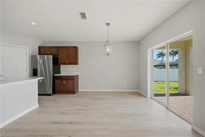 2909 Nw 22nd Ave, Cape Coral, Florida 33993