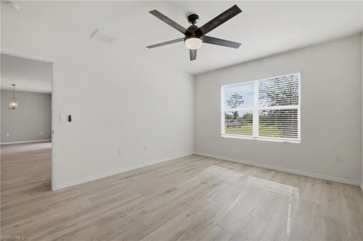 2909 Nw 22nd Ave, Cape Coral, Florida 33993