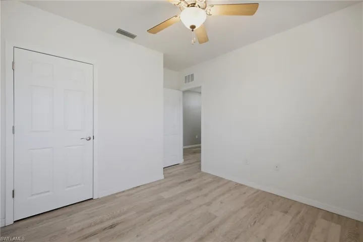 2909 Nw 22nd Ave, Cape Coral, Florida 33993