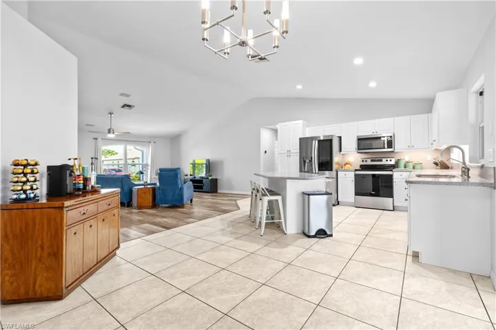 1108 Sw 44th Ter, Cape Coral, Florida 33914
