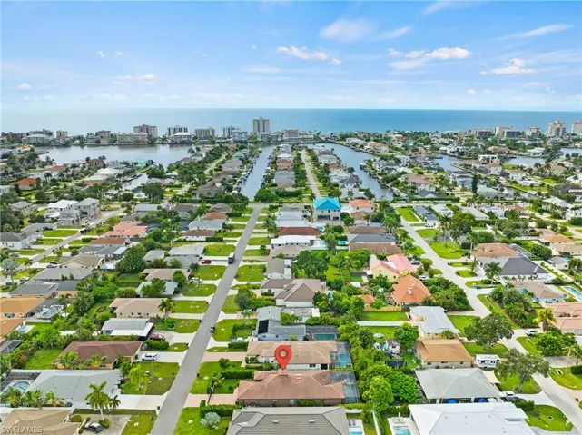 551 99th Ave N, Naples, Florida 34108