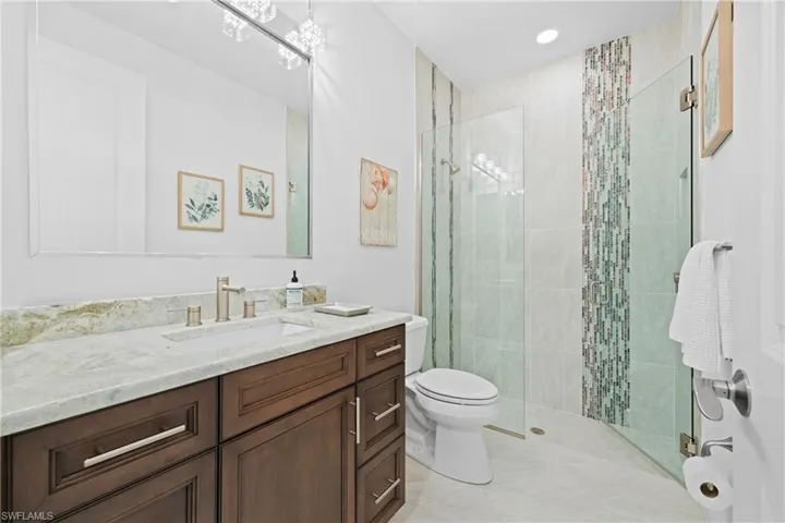 551 99th Ave N, Naples, Florida 34108