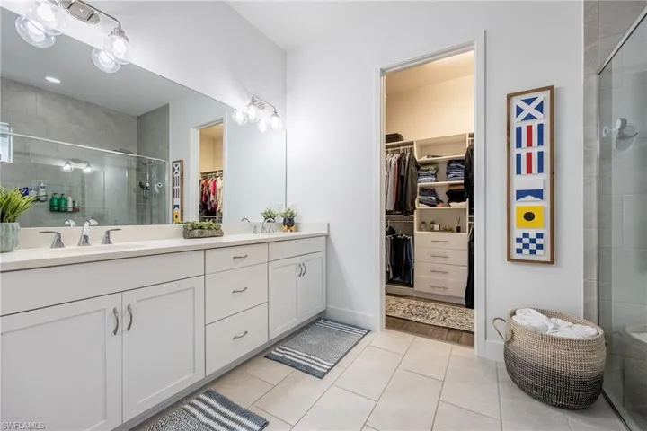 3323  Pilot  CIR, Naples, FL 34120