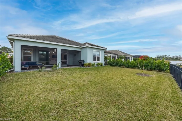 3323  Pilot  CIR, Naples, FL 34120
