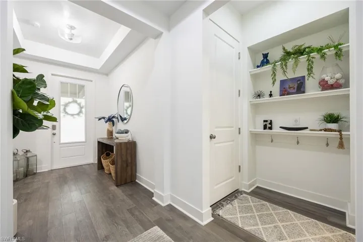 3323  Pilot  CIR, Naples, FL 34120