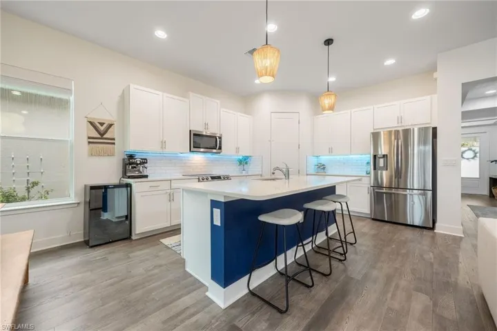 3323  Pilot  CIR, Naples, FL 34120