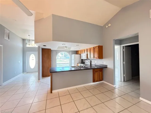 1409 Sw 10th St, Cape Coral, Florida 33991