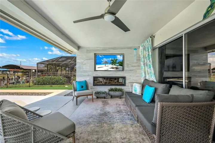 409 Tower Dr, Cape Coral, Florida 33904