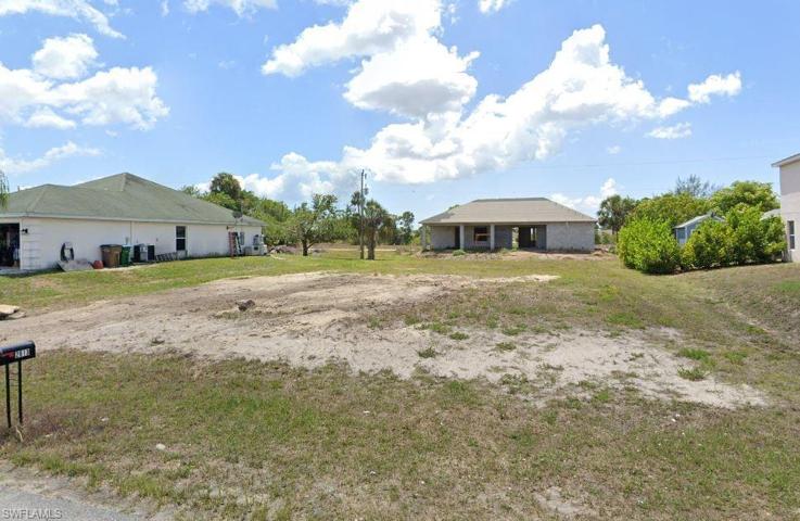 2812 NE 6th PL, CAPE CORAL FL 33909