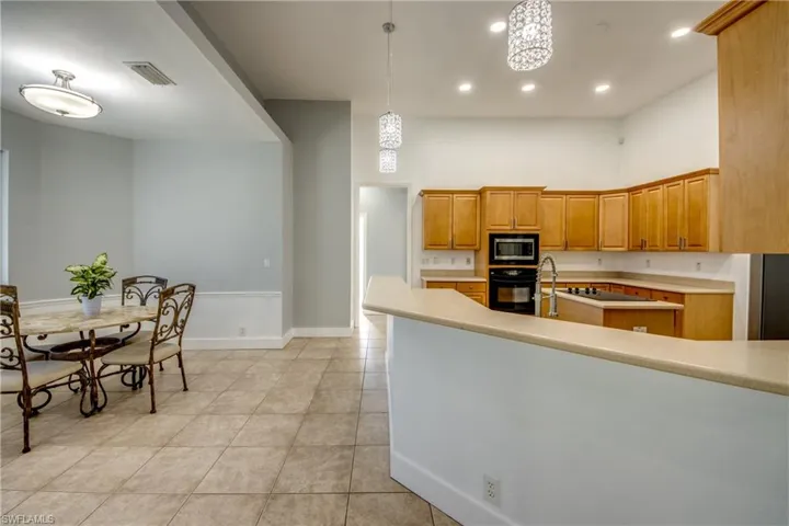 5219 Sw 11th Pl, Cape Coral, Florida 33914