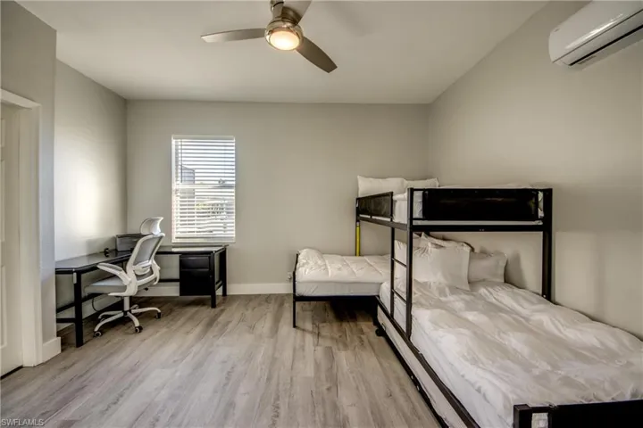 5219 Sw 11th Pl, Cape Coral, Florida 33914