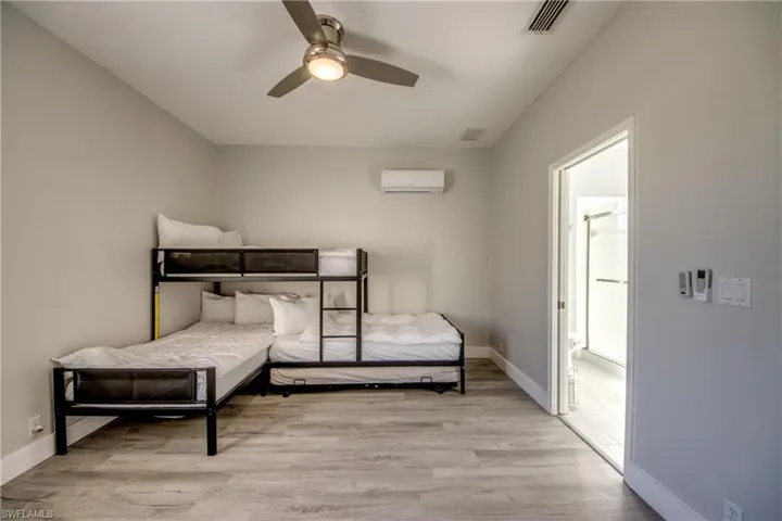 5219 Sw 11th Pl, Cape Coral, Florida 33914