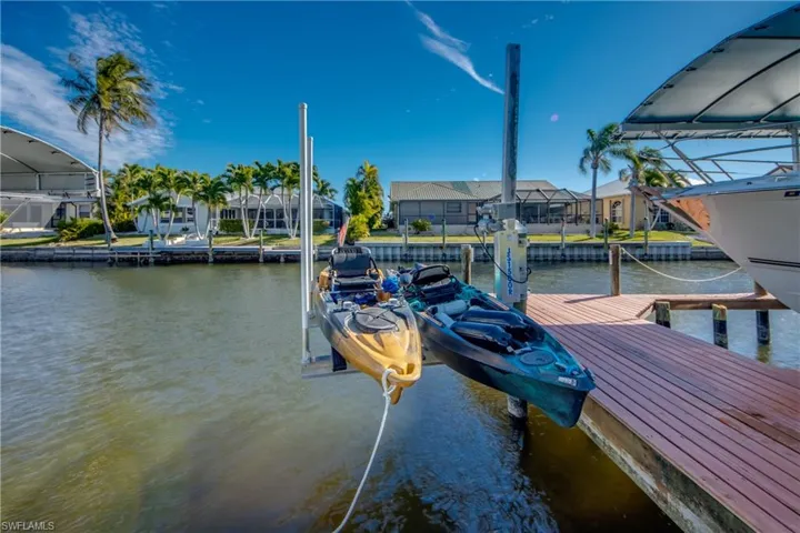 5219 Sw 11th Pl, Cape Coral, Florida 33914