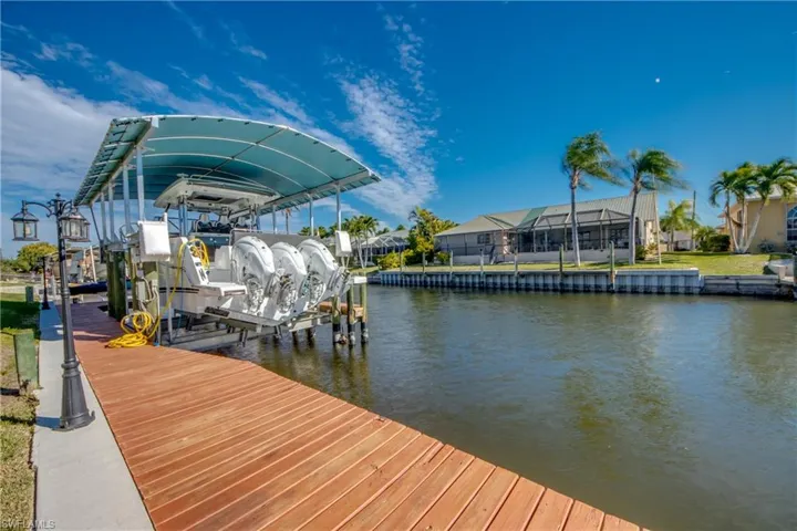 5219 Sw 11th Pl, Cape Coral, Florida 33914