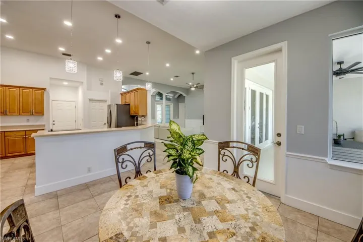 5219 Sw 11th Pl, Cape Coral, Florida 33914