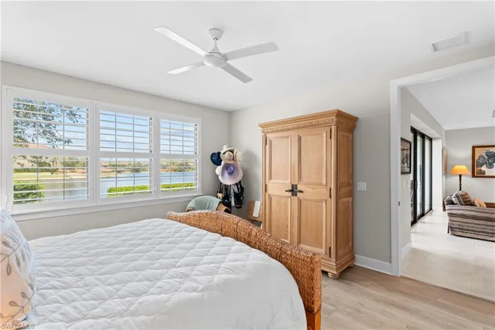 9646  Montelanico  LOOP, Naples, FL 34119