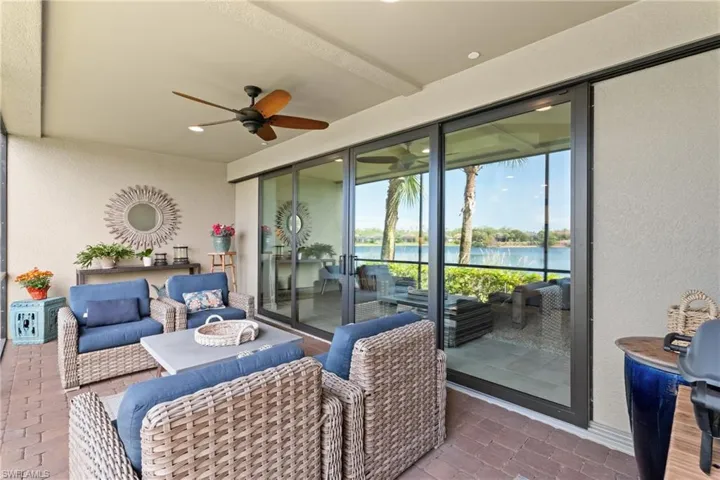 9646  Montelanico  LOOP, Naples, FL 34119