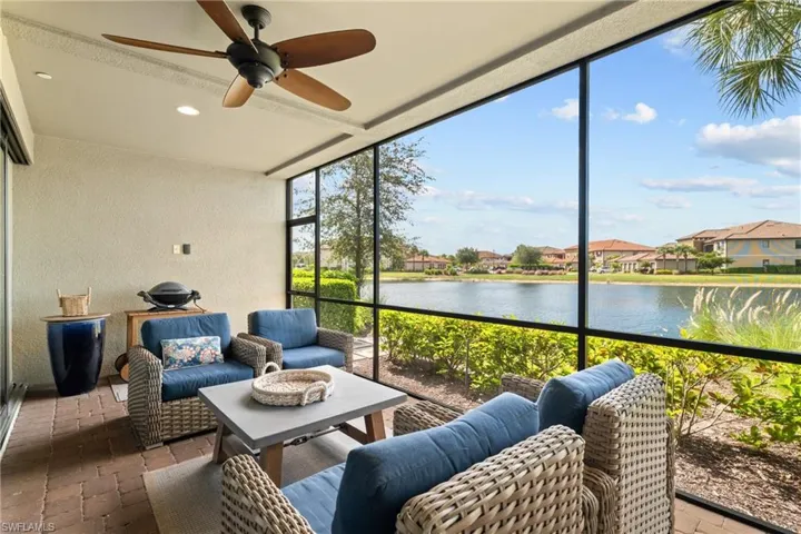 9646  Montelanico  LOOP, Naples, FL 34119