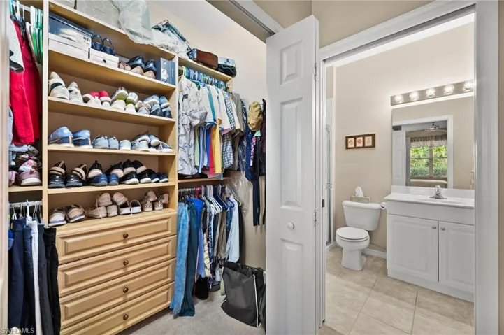 9201  Aviano  DR, Fort Myers, FL 33913