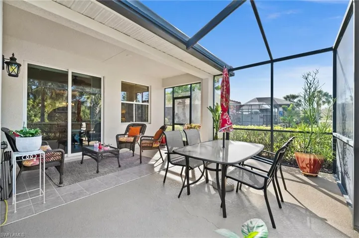 Rear Lanai & Porch