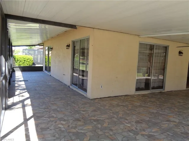 6429 Royal Woods Dr, Fort Myers, Florida 33908