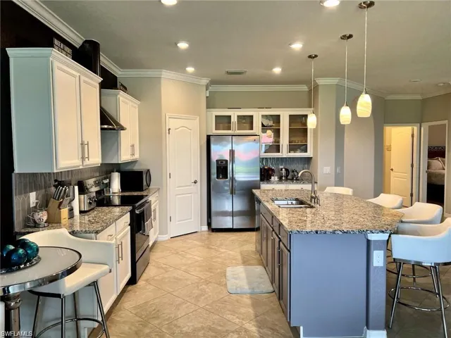 1599 Marton Ct, Naples, Florida 34113