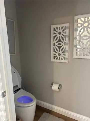 Separate toilet in master suite