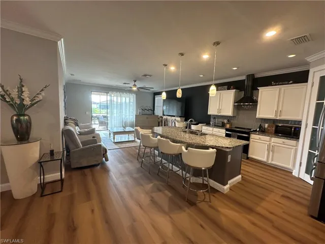 1599 Marton Ct, Naples, Florida 34113