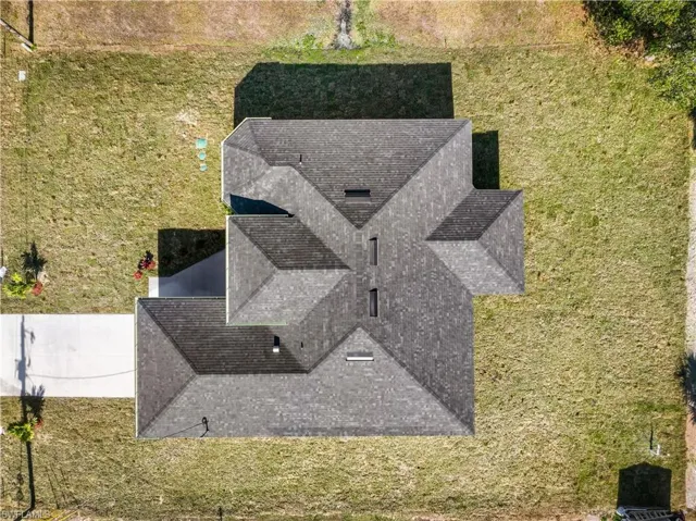 Aerial view of property and surrounding area