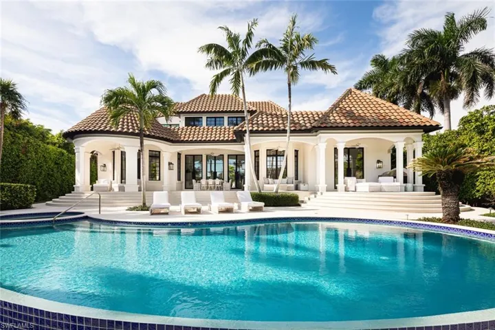 2595  Half Moon  WALK, Naples, FL 34102