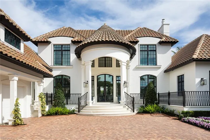 2595  Half Moon  WALK, Naples, FL 34102