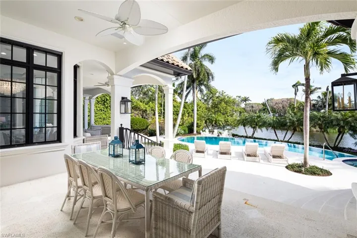2595  Half Moon  WALK, Naples, FL 34102