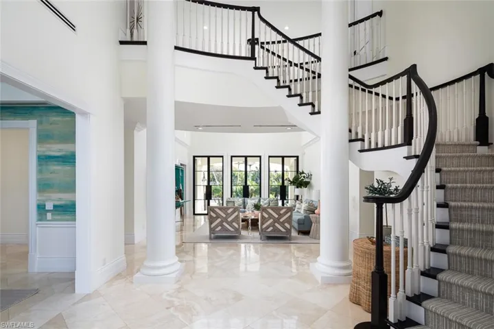 2595  Half Moon  WALK, Naples, FL 34102
